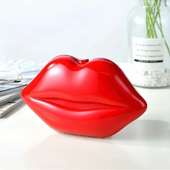 Kiss my Lips -Red Bag/Clutch - Picture 3 of 13